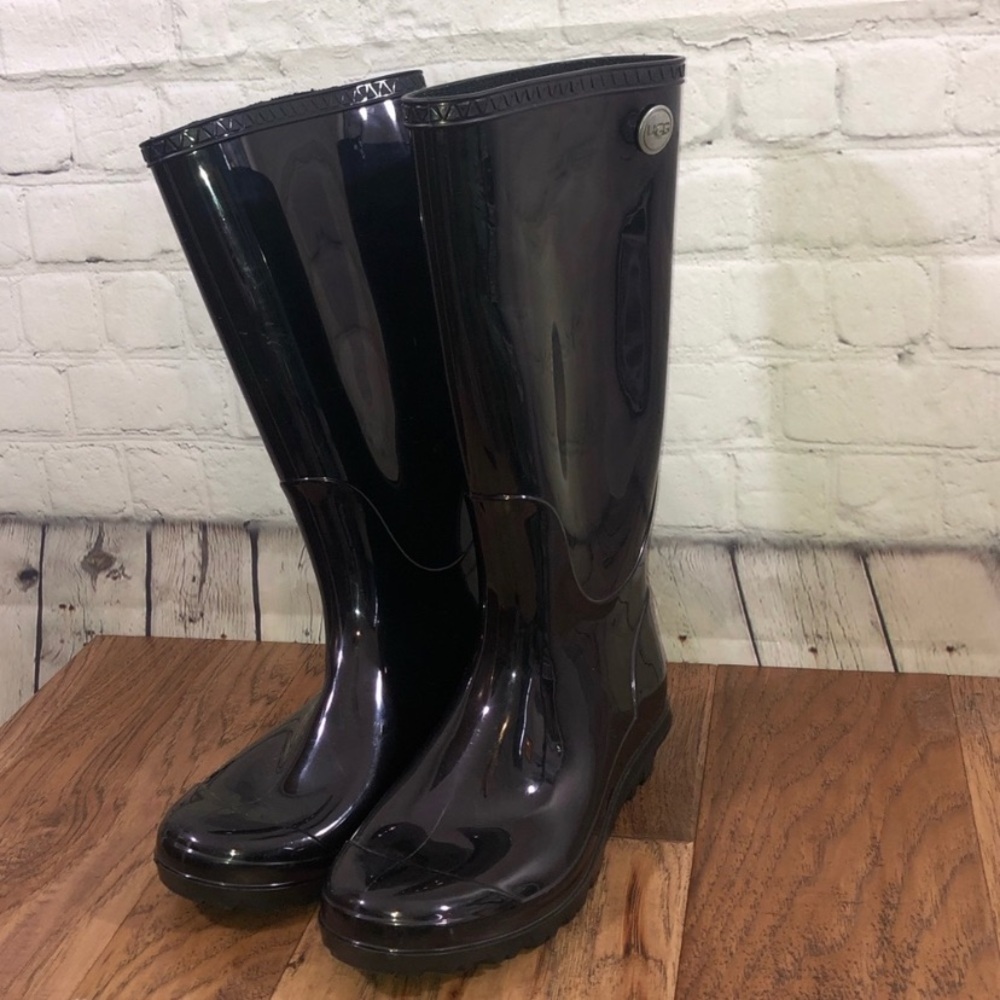 UGG Shaye Tall Shiny Black Rainboots Size 6